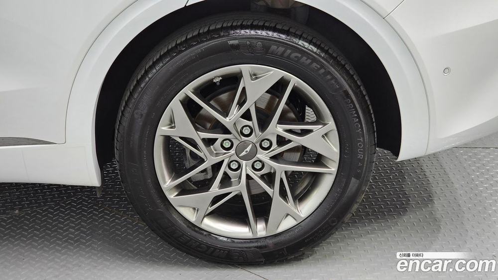 Genesis GV70 2.5T Бензин AWD (01.2021)