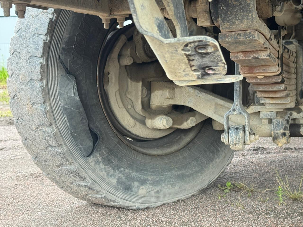 Shacman (Shaanxi) SX* 6x4 Самосвал SX32586T384 (Дизельный, 11,6 л, 369 л.с., МТ)