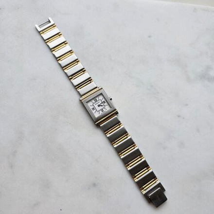 Часы YSL с квадратным циферблатом