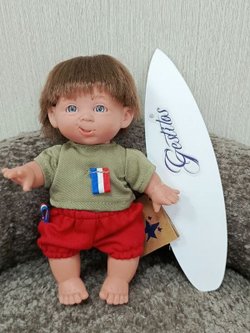 УЦЕНКА Кукла LAMAGIK виниловая 18см Gestitos Surfero (401)