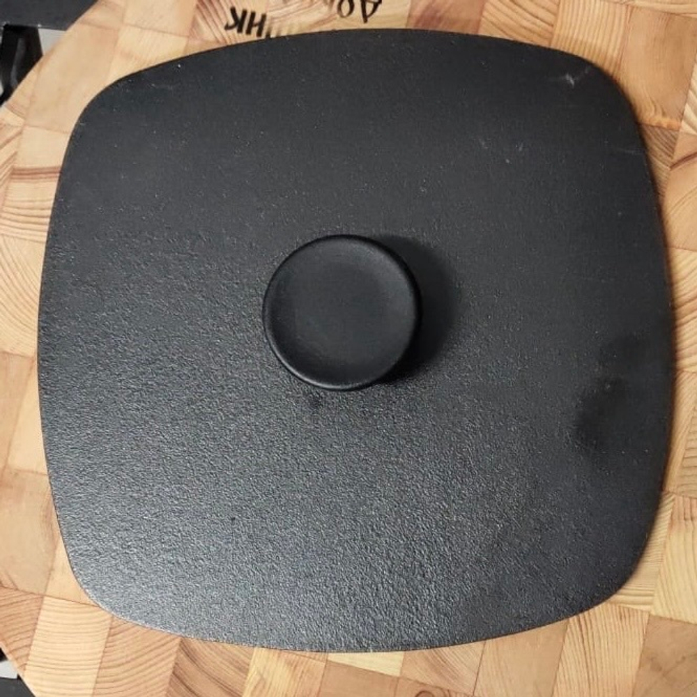 Крышка-Пресс чугунная квадратная 220*220 Гардарика