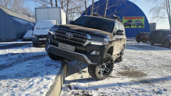 Toyota Land Cruiser 200