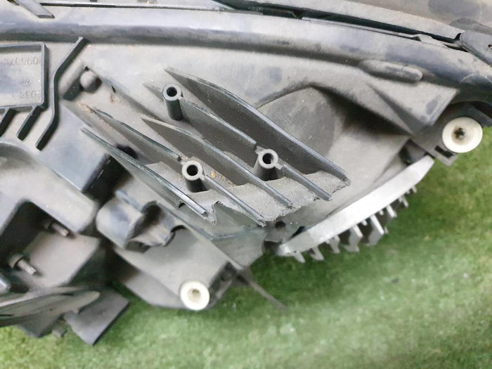 Фара правая Mercedes CLA C117 (2016-2019) LED