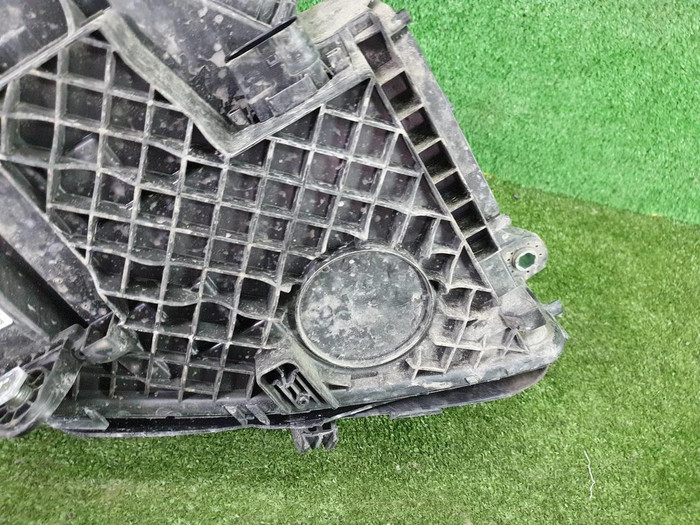 Фара левая Mercedes GLC X253 (2015-2019) LED