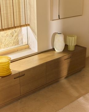 Тумба под ТВ Arelida из дубового шпона и массива дуба светло-коричневаф, 200 x 44 см