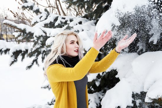 Досье: как ухаживать за волосами зимой