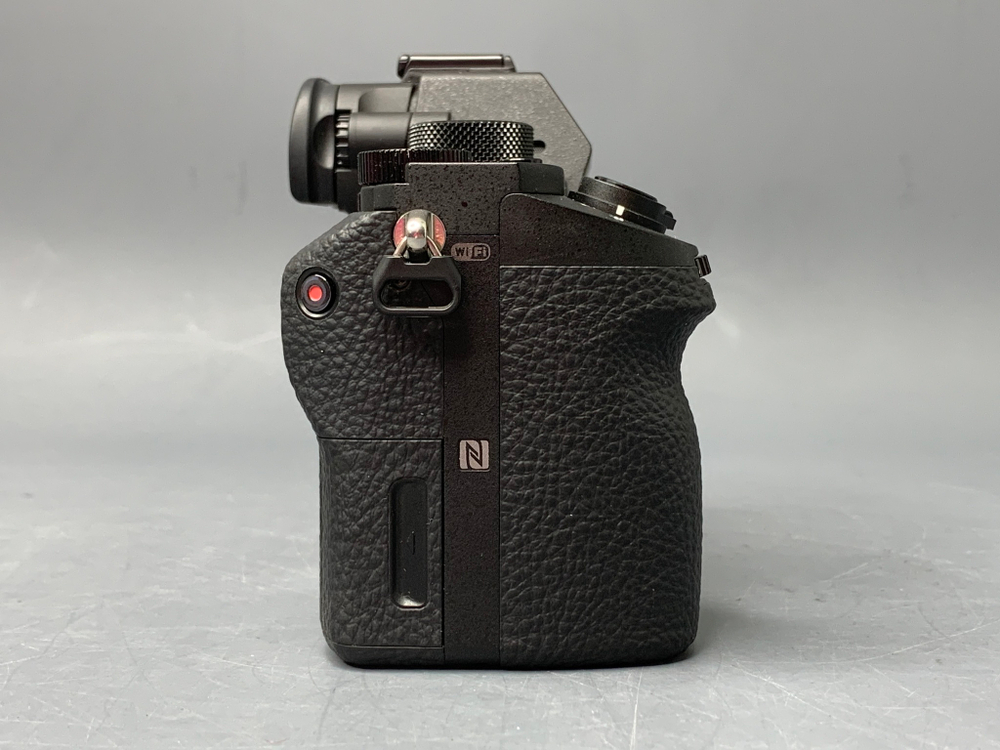 Sony Alpha ILCE-7RM2 Body 8000 кадров