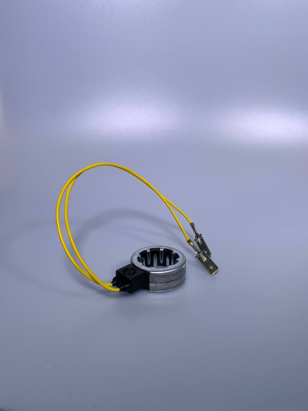 Таходатчик. Датчик холла на стиральную машину BEKO 372205505