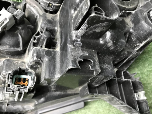 Битая Фара правая Nissan Qashqai J11 13-19 галоген