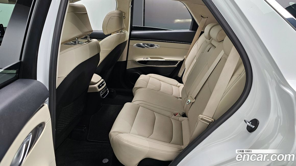 Genesis GV70 2.5T Бензин AWD (09.2021)