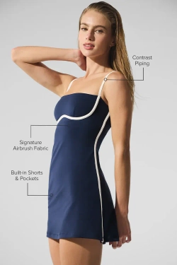 Alo yoga Платье облегающего кроя, синий