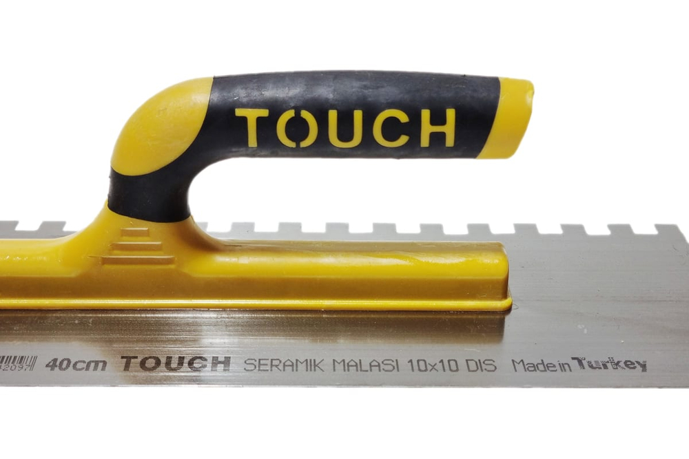 Гладилка зубчатая c пластиковой открытой ручкой LUX 40 см Serfa 209