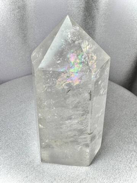 Горный Хрусталь с радужными включениями (Кристалл)