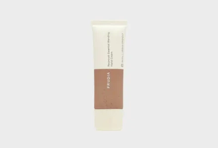 Frudia Крем для рук с маслом сандалового дерева и ромашкой - Essential blending hand cream, 50г