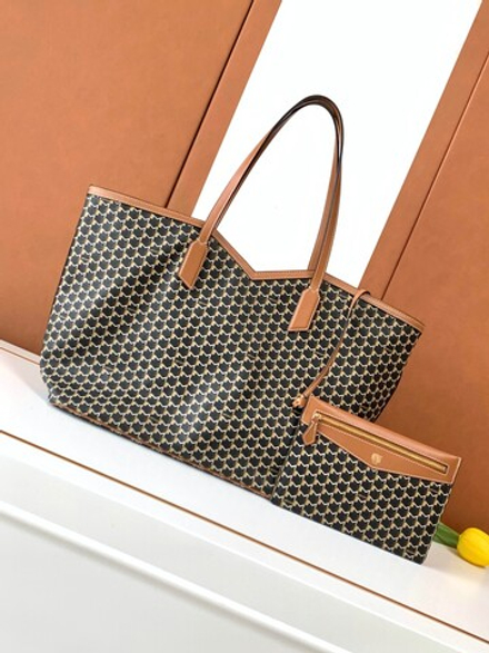 Moynat M Tote GM