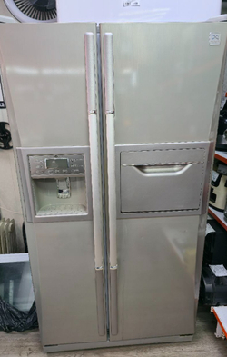 Холодильник DAEWOO FRS-L2011IAL серебристый