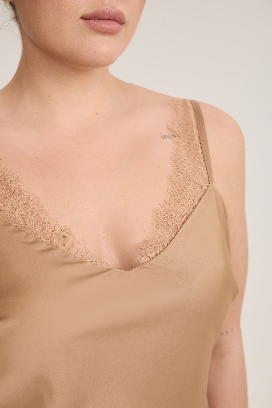 Платье-комбинация с кружевом, капучино