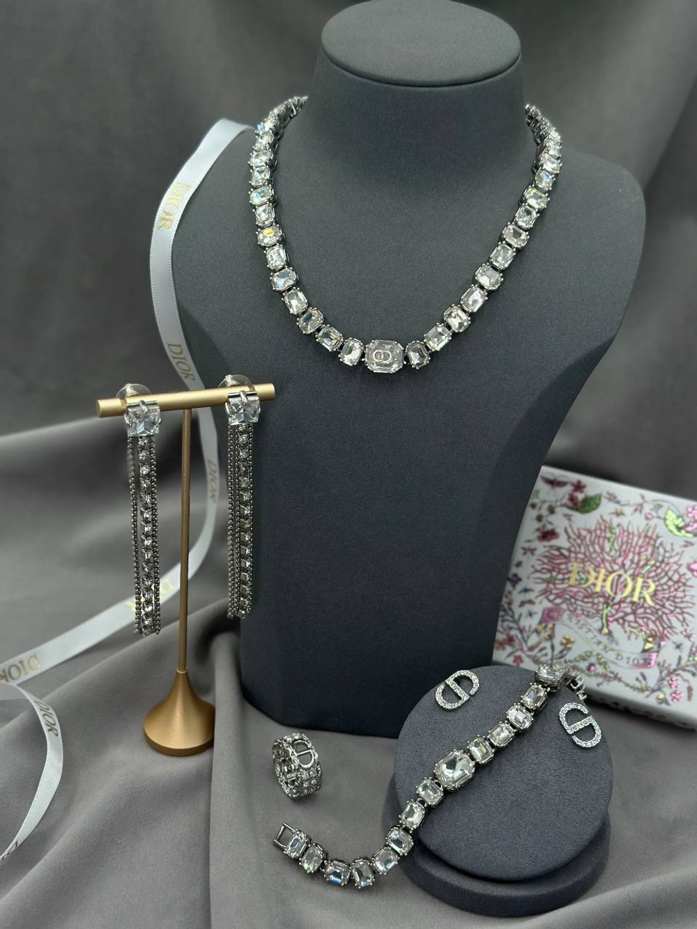 Серьги Dior