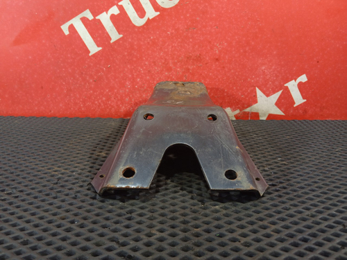 Кронштейн амортизатора переднего