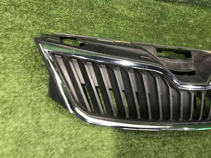 Решетка радиатора Skoda Rapid 1 (2012-2020)