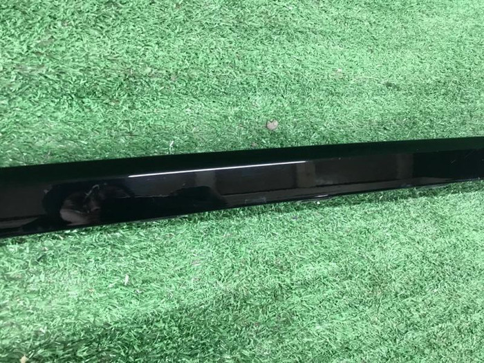 Молдинг заднего бампера Bentley Bentayga (2015-2020)