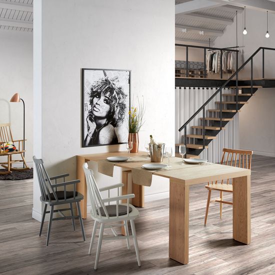 Стул Kristie с подлокотниками натуральное дерево La Forma Испания 