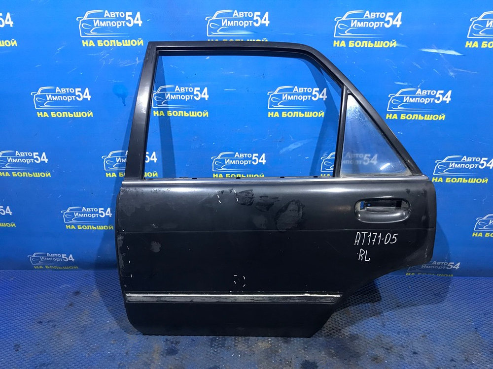 Дверь задняя левая TOYOTA CARINA 1990