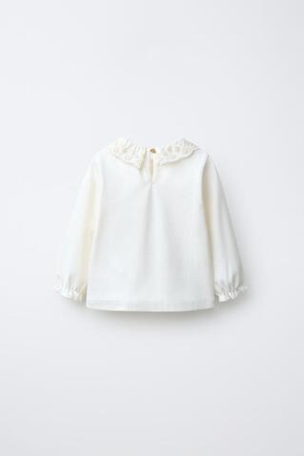 ZARA ТОП С ВЫШИВКОЙ В ШВЕЙЦАРСКОМ СТИЛЕ, ЖЕЛТОВАТО-БЕЛЫЙ