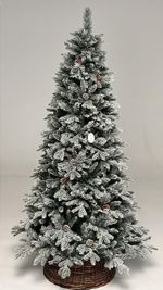 ель заснеженная с шишками "Скандинавия" с встроенной гирляндой 2в1