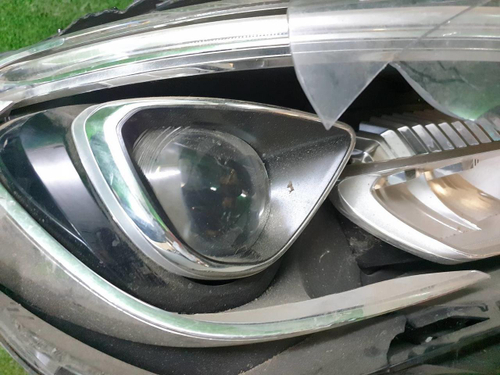 Битая Фара правая Mercedes CLA C117 (2016-2019) LED