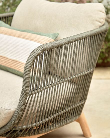 Кресло Catalina из зеленой веревки и массива акации La Forma Испания