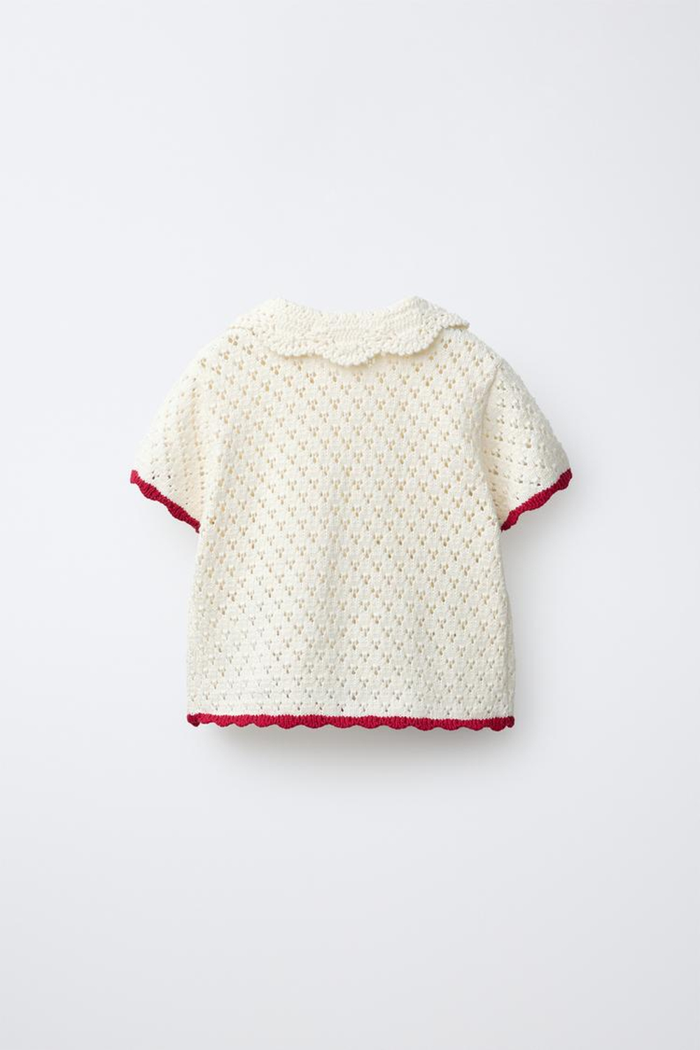 ZARA ТОП С ЦВЕТОЧНЫМИ ДЕТАЛЯМИ ИЗ КРУЖЕВА КРОШЕ, ЭКРЮ