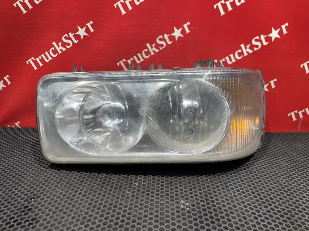 Фара передняя левая