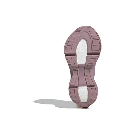 Коллекция спортивной одежды Adidas "Высший пилотаж"