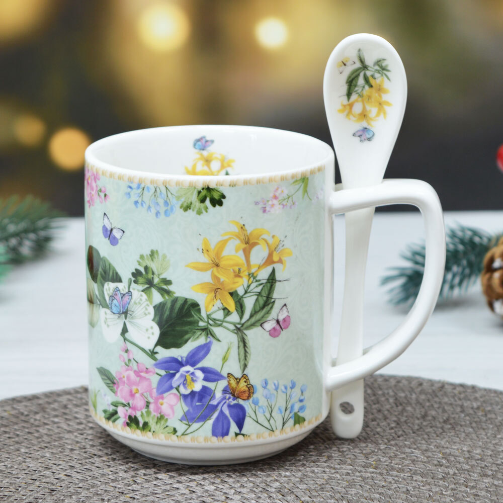 Кружка 280мл керамическая с ложкой, в подарочной упаковке, NNPK01