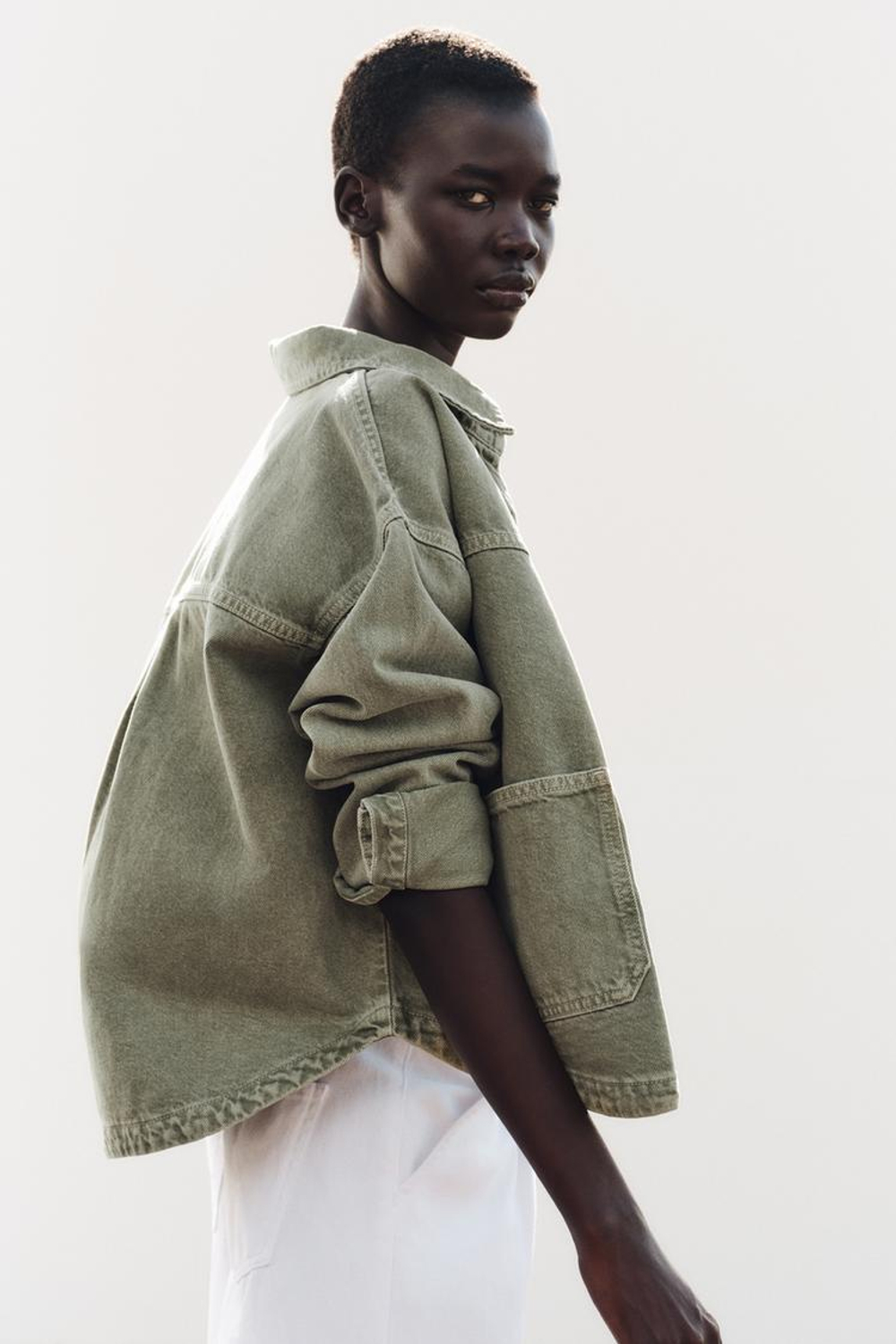 ZARA ДЖИНСОВАЯ КУРТКА Z1975 С КАРМАНАМИ, ХАКИ