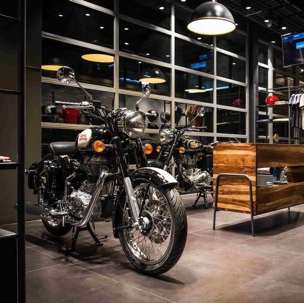 Открытие дилерского центра Royal Enfield в Красноярске