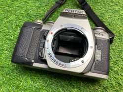 Pentax MZ-5N + SMC Pentax-FA 28-80 mm 3.5-5.6