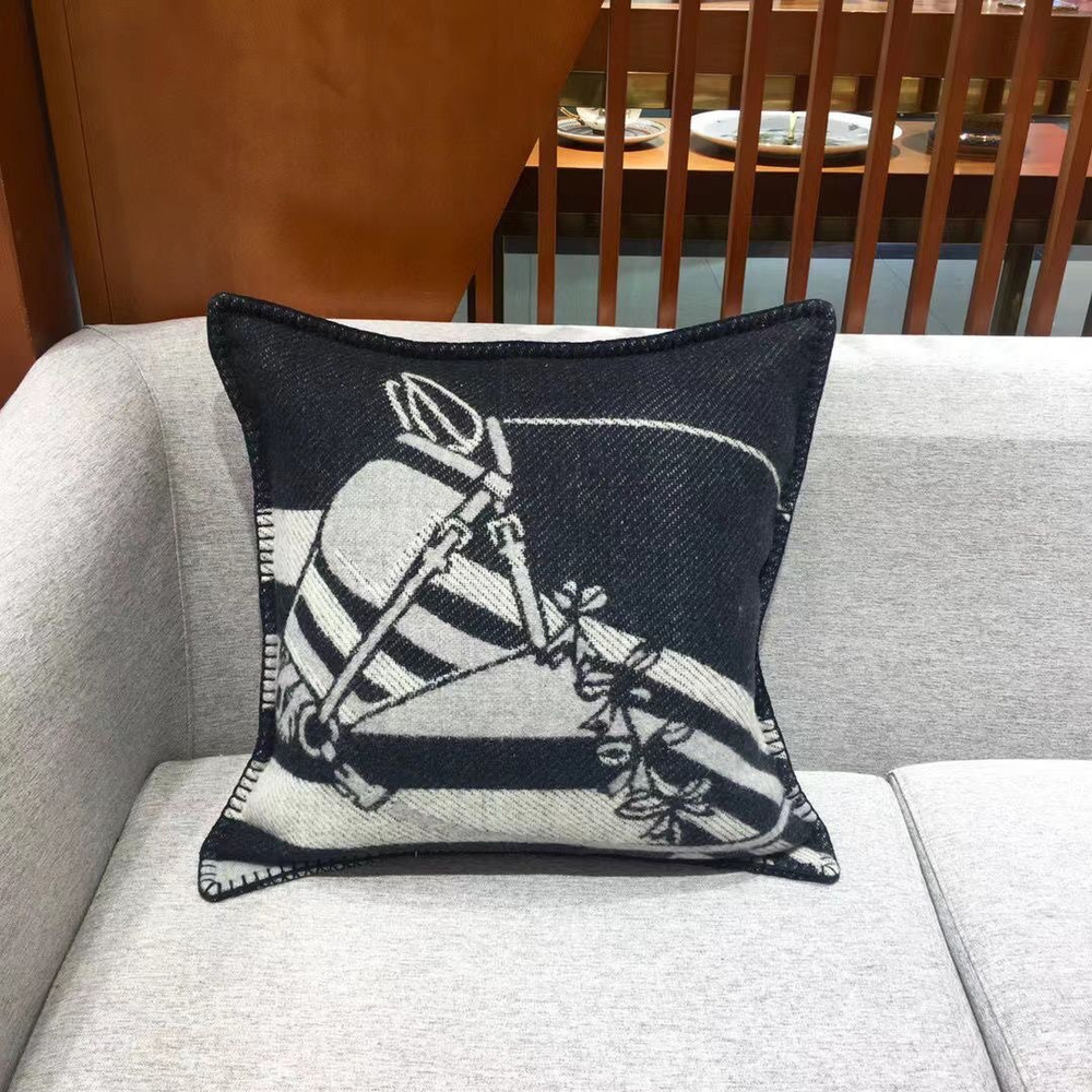Подушка Hermes, арт. 467156644