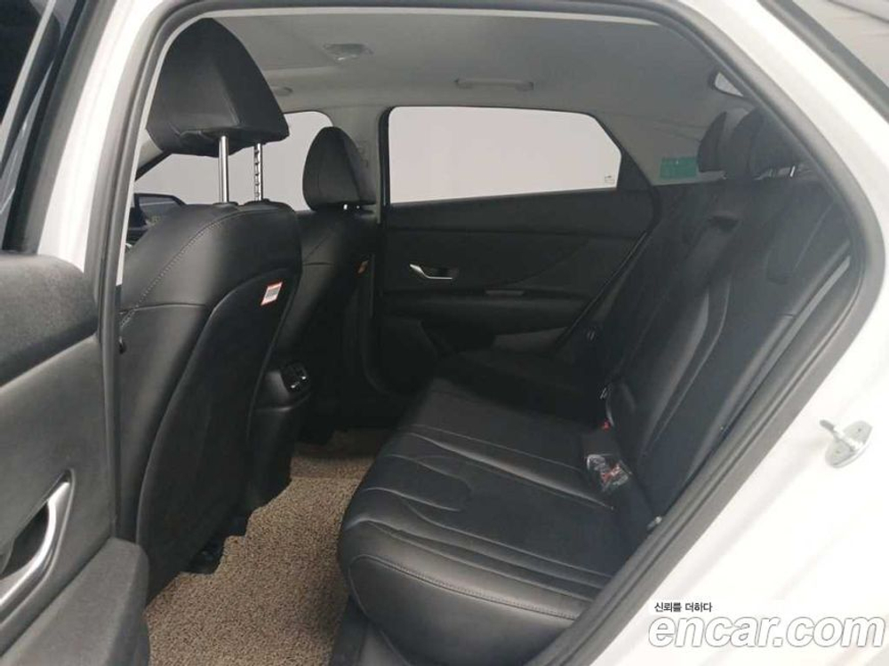 Hyundai Avante (CN7) 1.6 (03.2022)