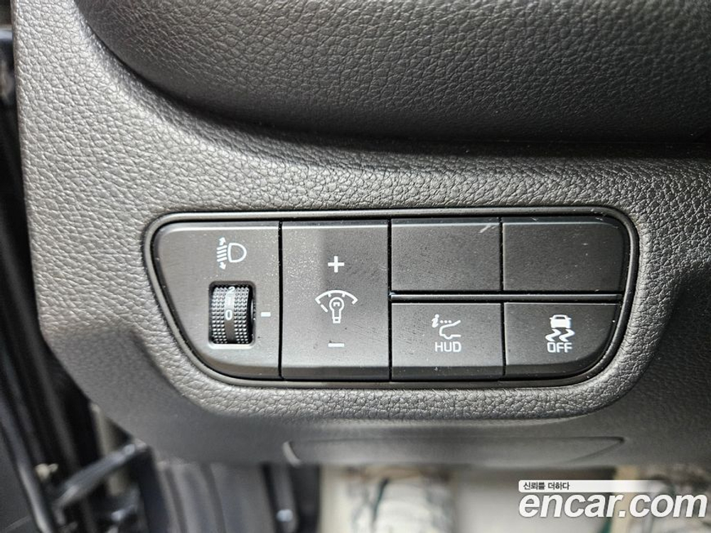 Kia The New Seltos Бензин 1.6 Turbo 4WD (06.2023)