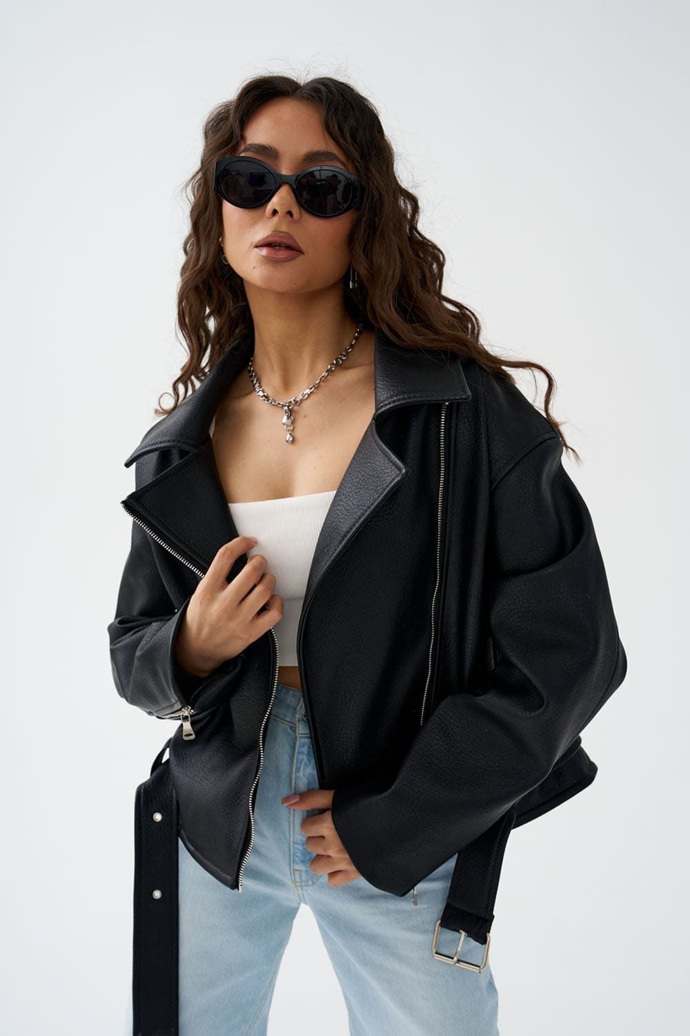 Косуха из экокожи черного цвета