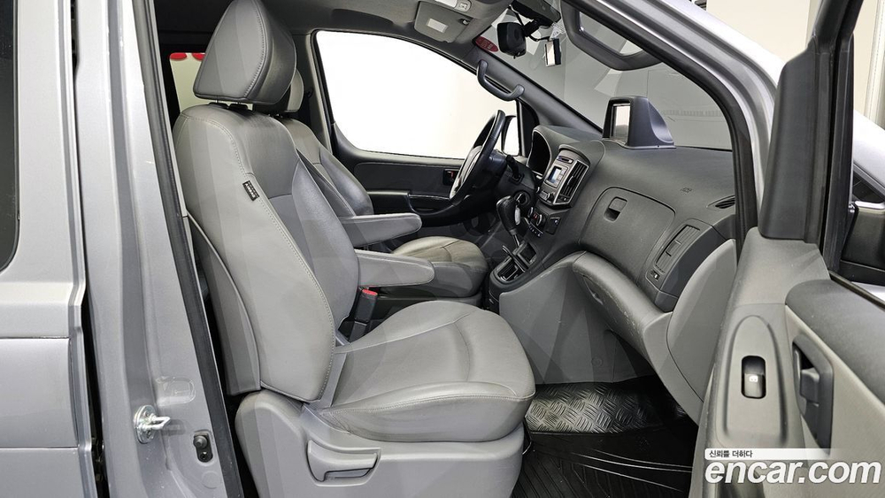 Hyundai The New Grand Starex Van 5인승 (02.2020)