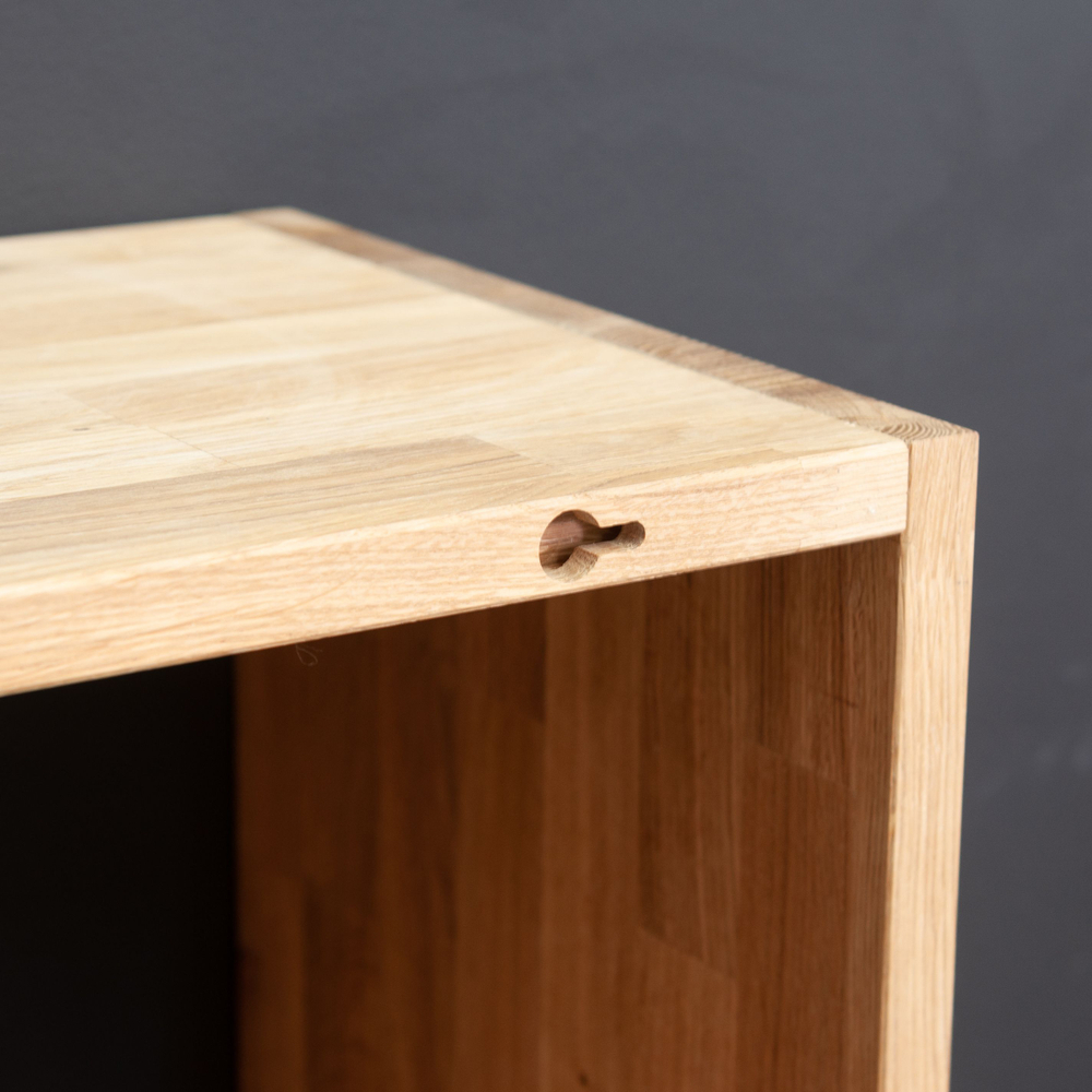 Стеллаж деревянный Эдгар, модульный, из массива дуба на ножках