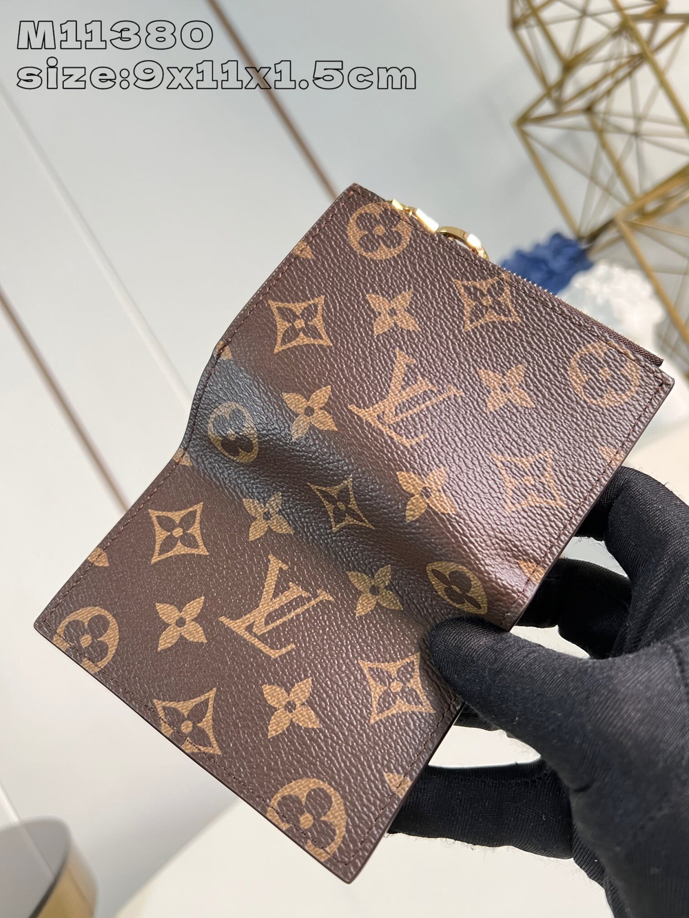 Louis Vuitton Lisa Wallet