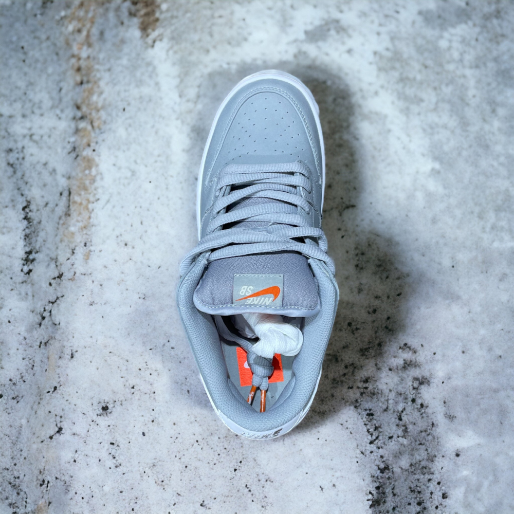 Nike SB Dunk Low • White Gray