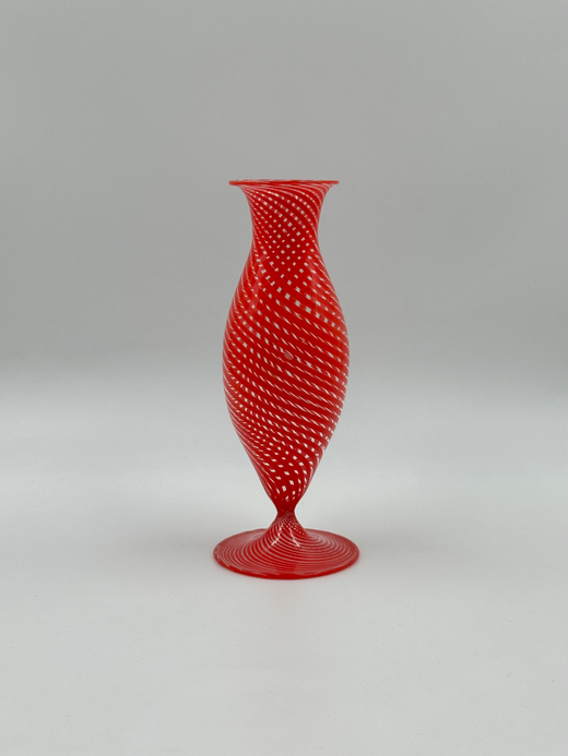 Ваза в красную полоску, Лауша