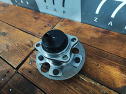 Ступица задняя Toyota Auris 1 (E150), Corolla (E150), Corolla (E180)  Новое  9400090