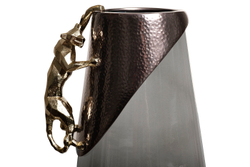 Ваза декоративная стеклянная 35.5см Ягуар Garda Decor с металлическим декором