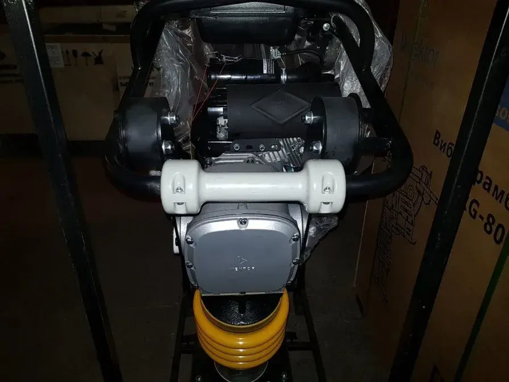 Вибротрамбовка VEKTOR VRG-80L (82кг, бензиновый двигатель Loncin)